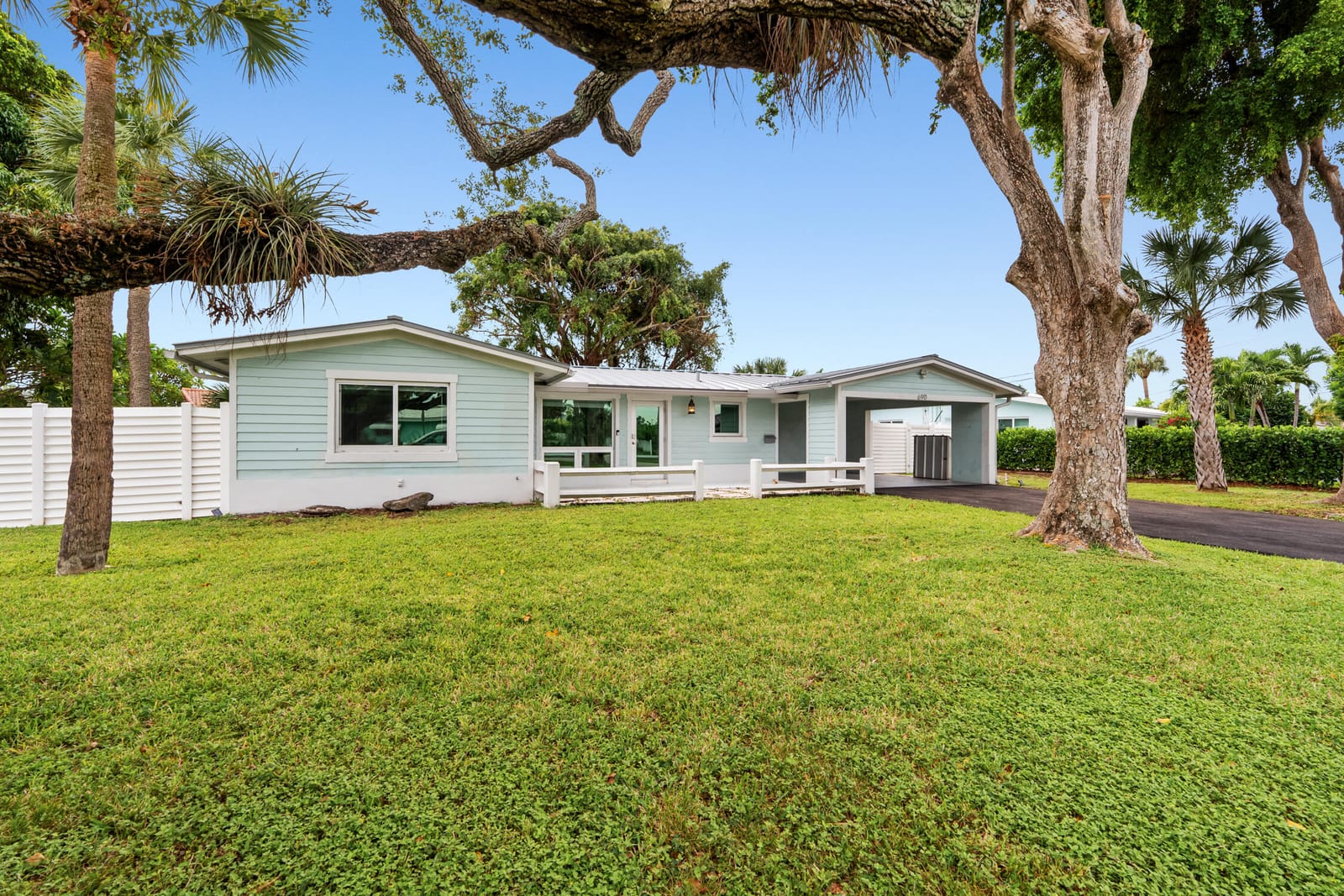 690 SE 5th Court, Pompano Beach, FL 33060 photo 3