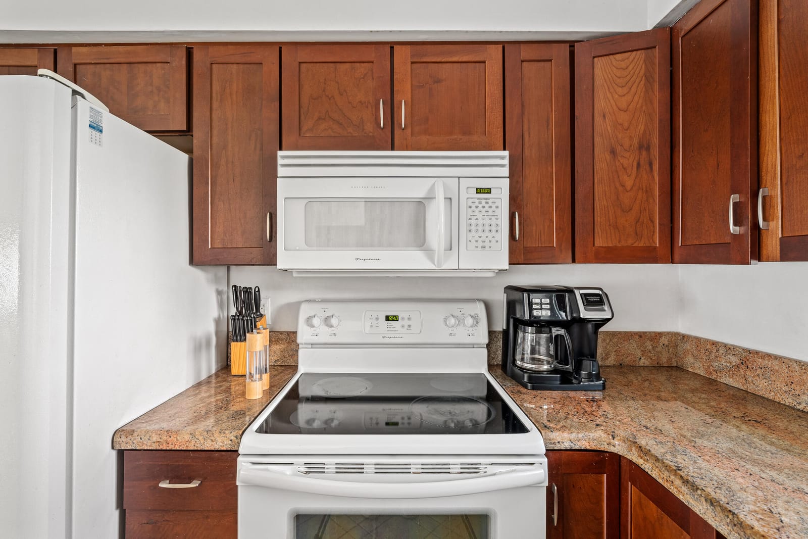 690 SE 5th Court, Pompano Beach, FL 33060 photo 21
