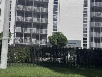 16950 W Dixie Hwy A635 Highway 635, North Miami Beach, FL 33160 photo 2