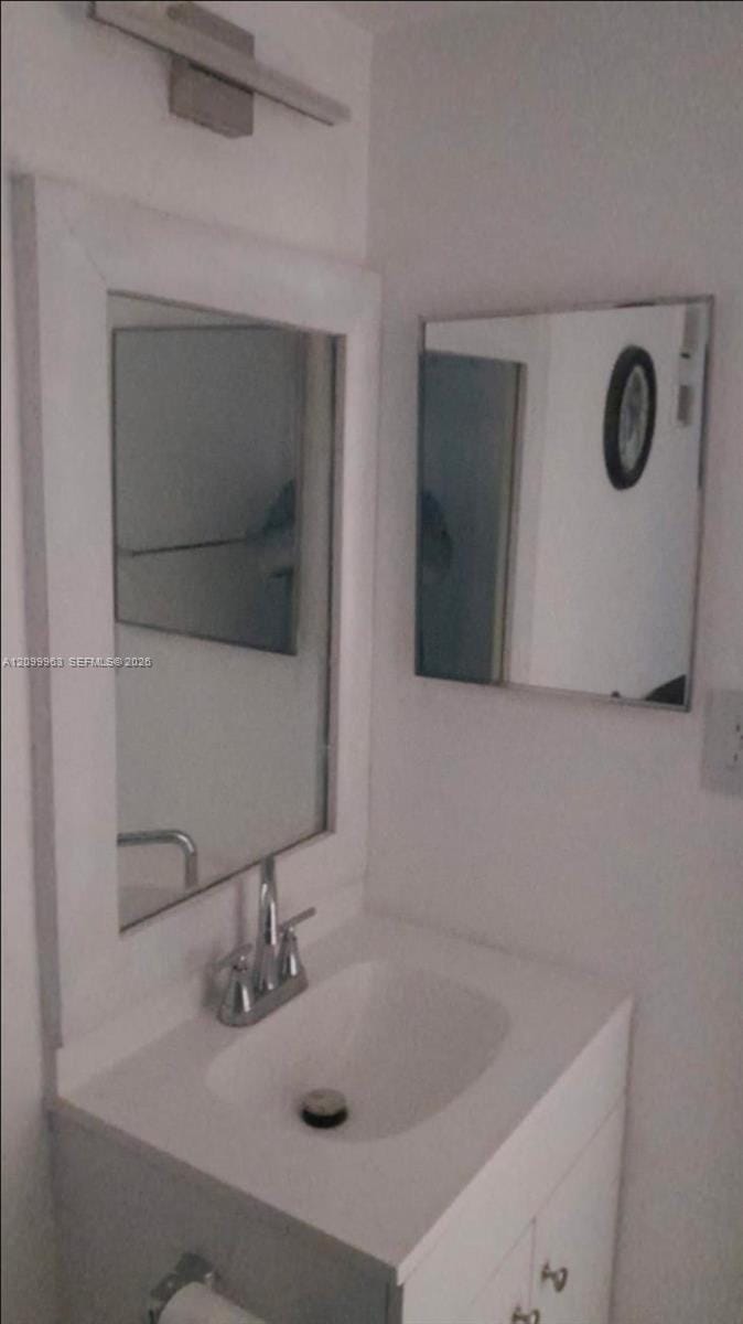 16950 W Dixie Hwy A635 Highway 635, North Miami Beach, FL 33160 photo 6