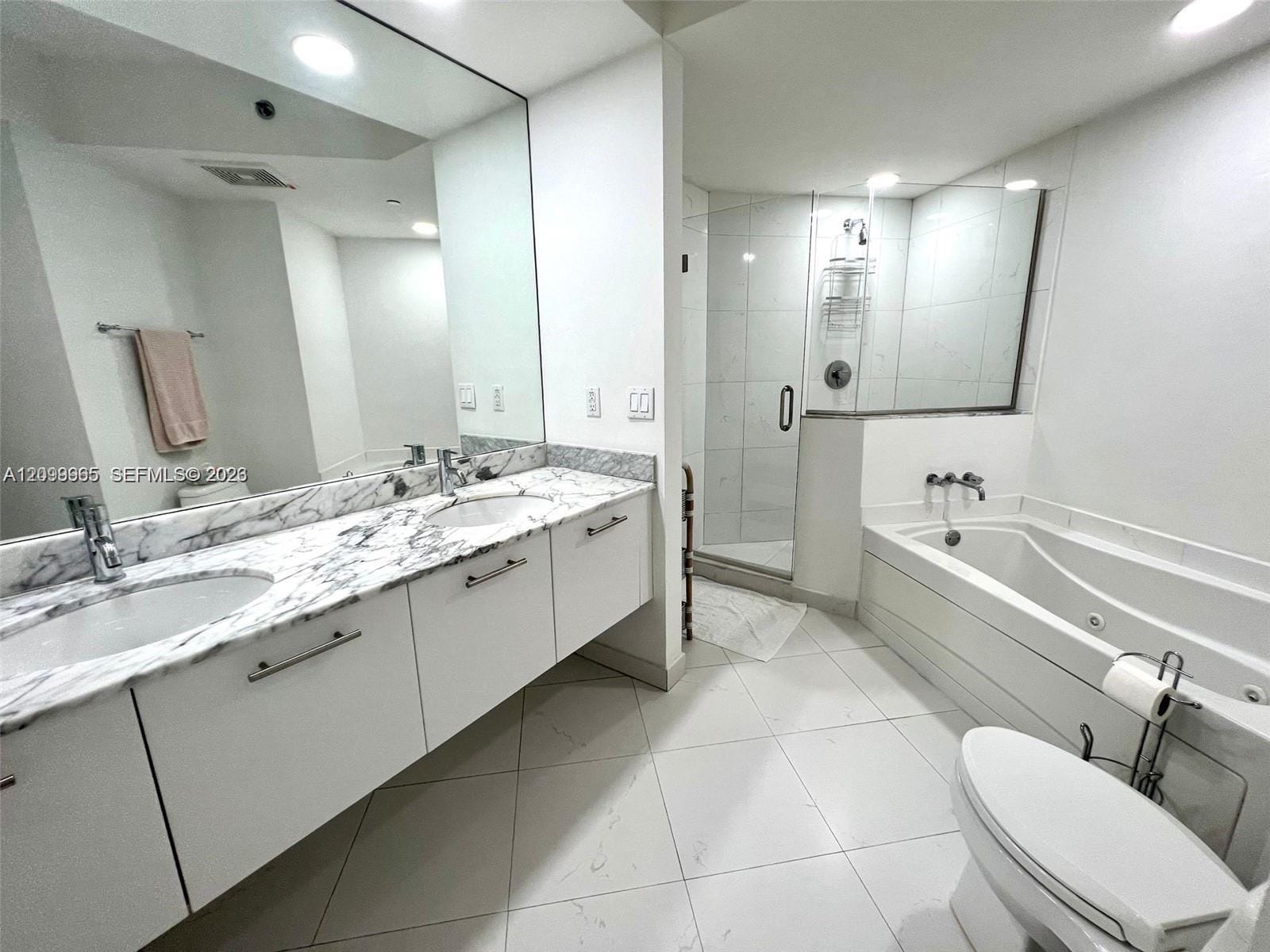 500 Brickell Avenue 1410, Miami, FL 33131 photo 13