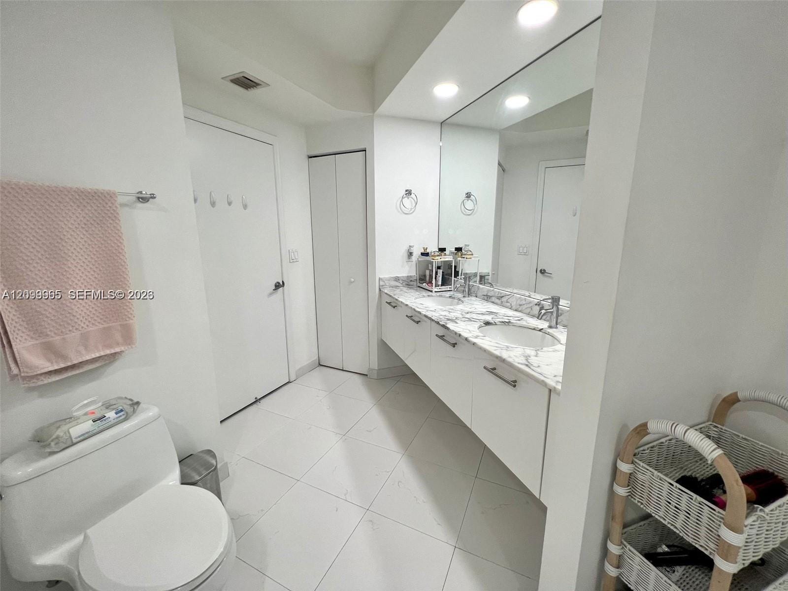 500 Brickell Avenue 1410, Miami, FL 33131 photo 14