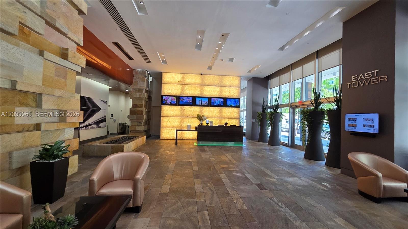500 Brickell Avenue 1410, Miami, FL 33131 photo 28