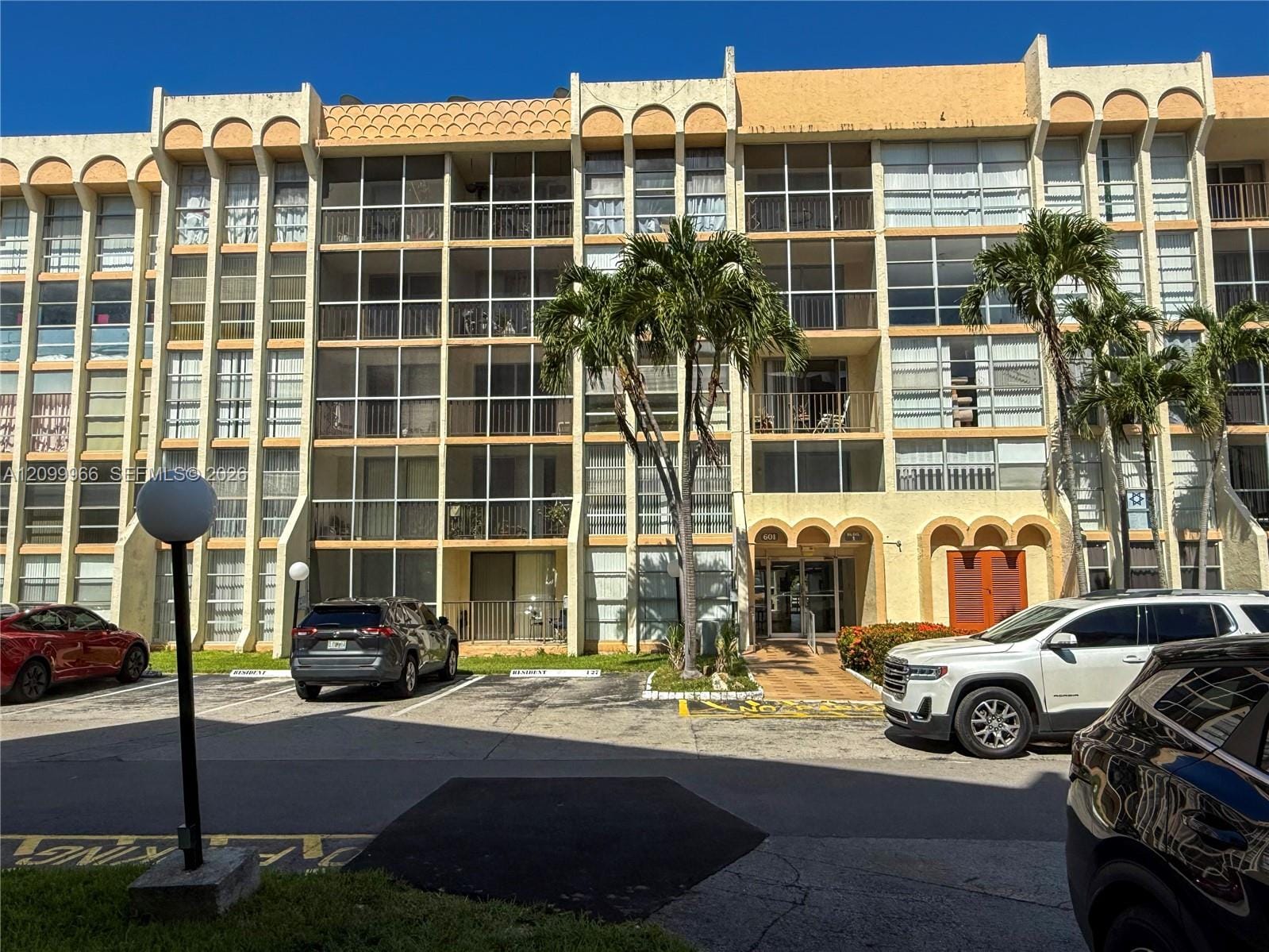 601 Three Islands Boulevard 117, Hallandale Beach, FL 33009