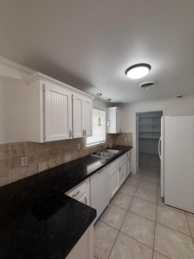 3750 Gull Road, Palm Beach Gardens, FL 33410