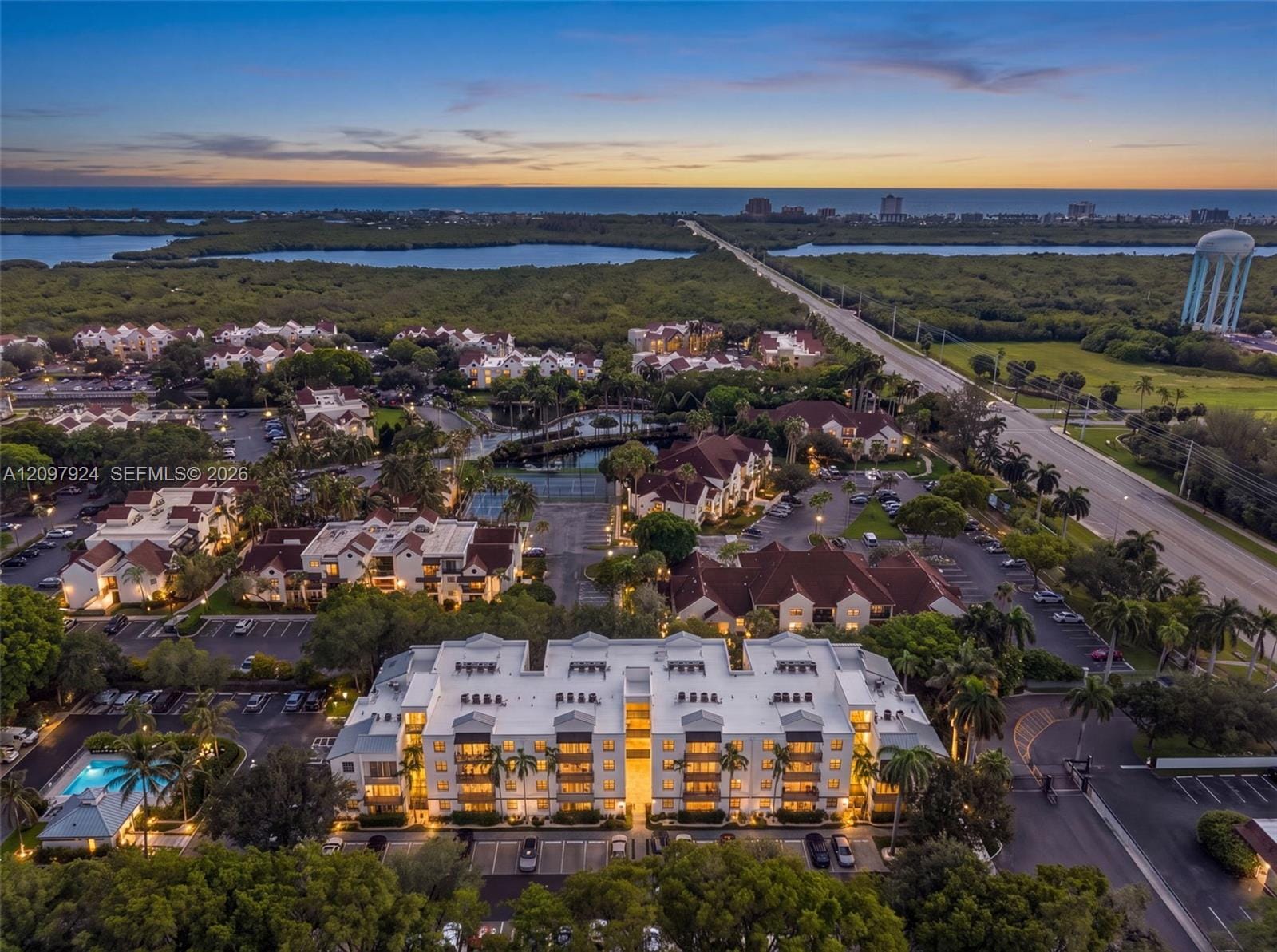 649 E Sheridan Street 203, Dania Beach, FL 33004