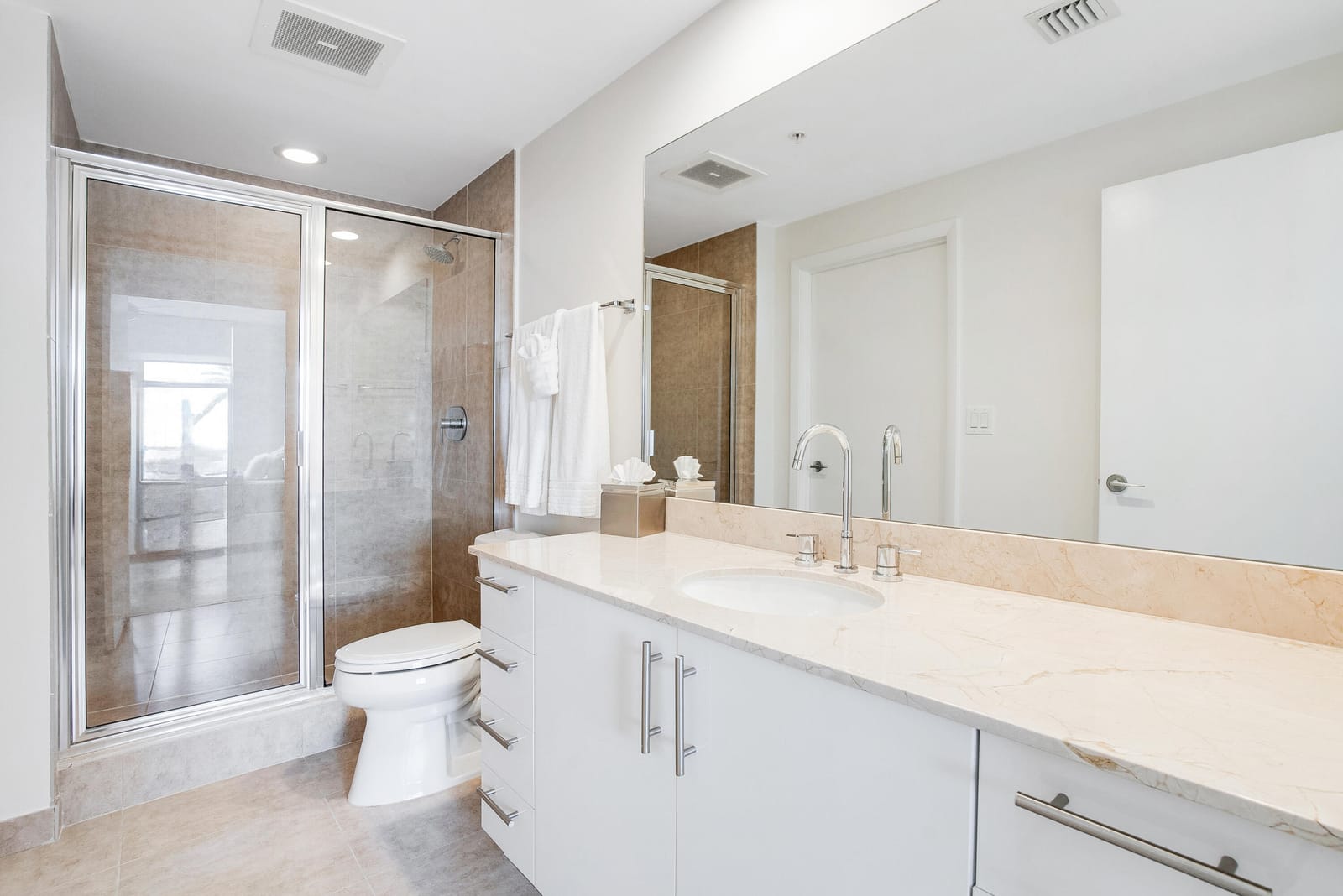 550 OKEECHOBEE Boulevard 1017, West Palm Beach, FL 33401 photo 16