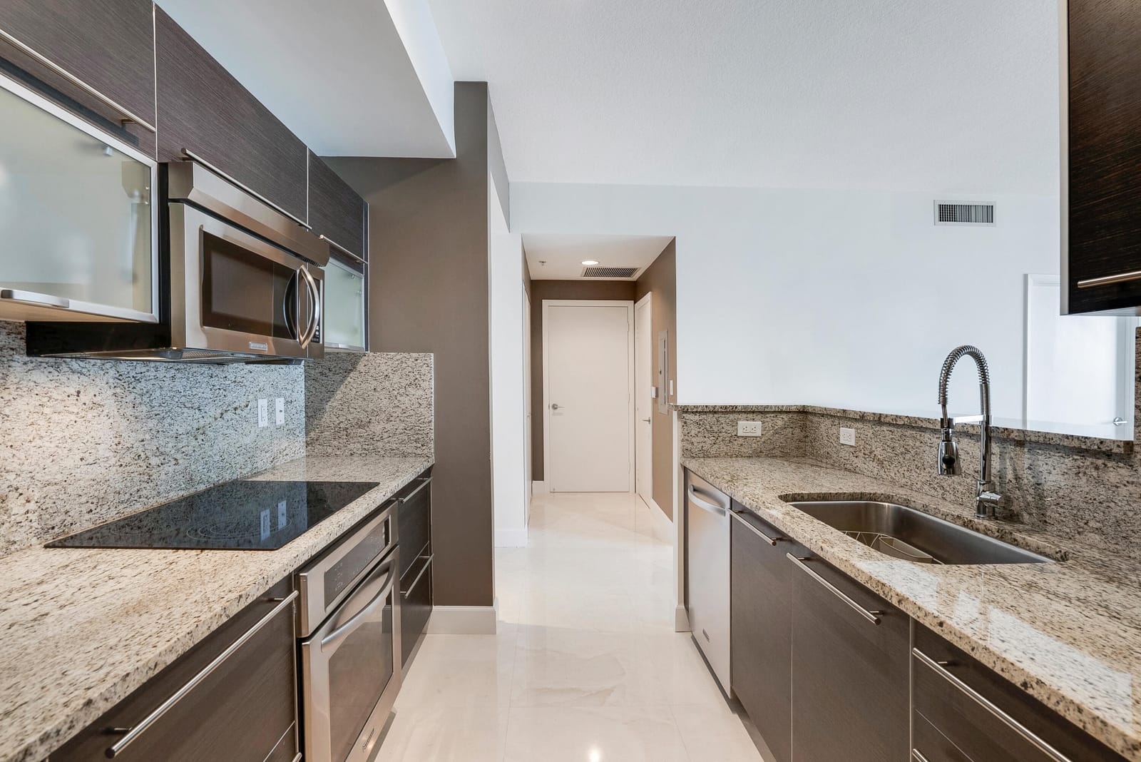 550 OKEECHOBEE Boulevard 1017, West Palm Beach, FL 33401 photo 4