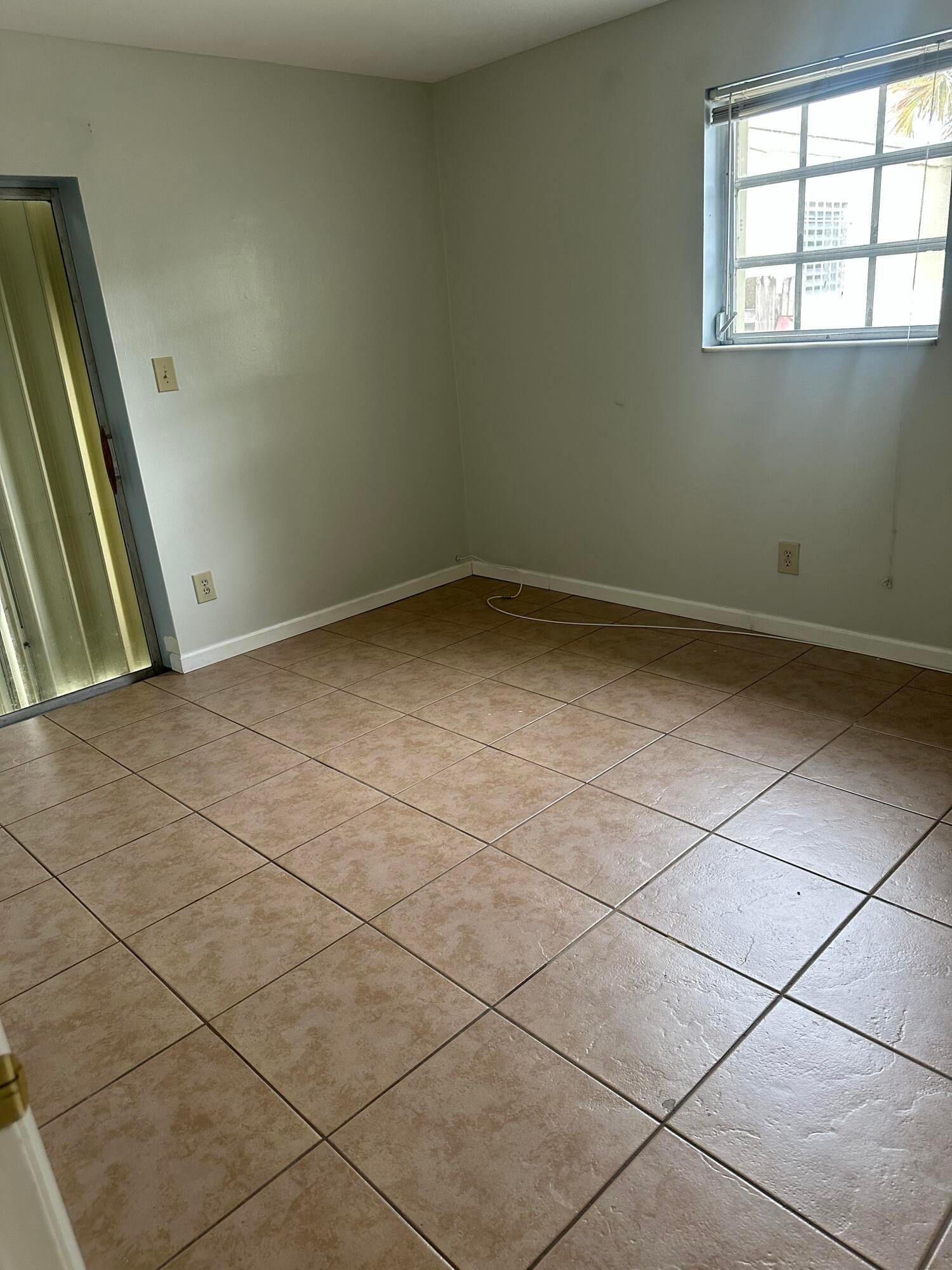 2733 NE 1st Terrace 1, Wilton Manors, FL 33334 photo 13