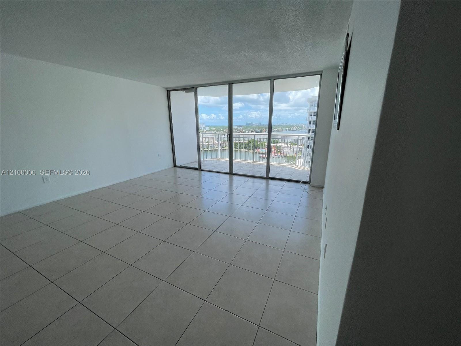 18061 Biscayne Boulevard 1804, Aventura, FL 33160 photo 13