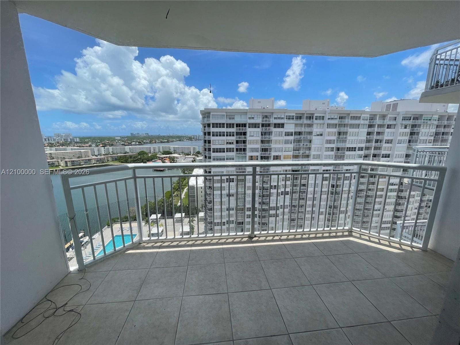 18061 Biscayne Boulevard 1804 — photo 8