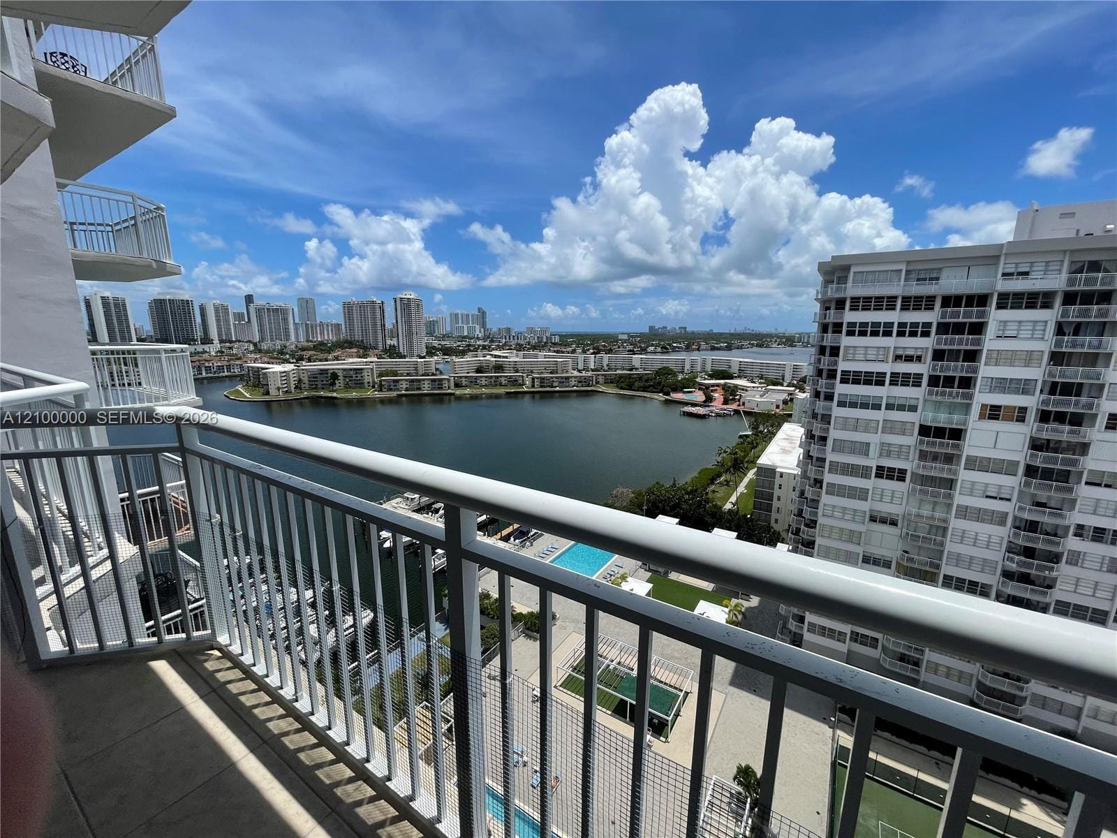 18061 Biscayne Boulevard 1804