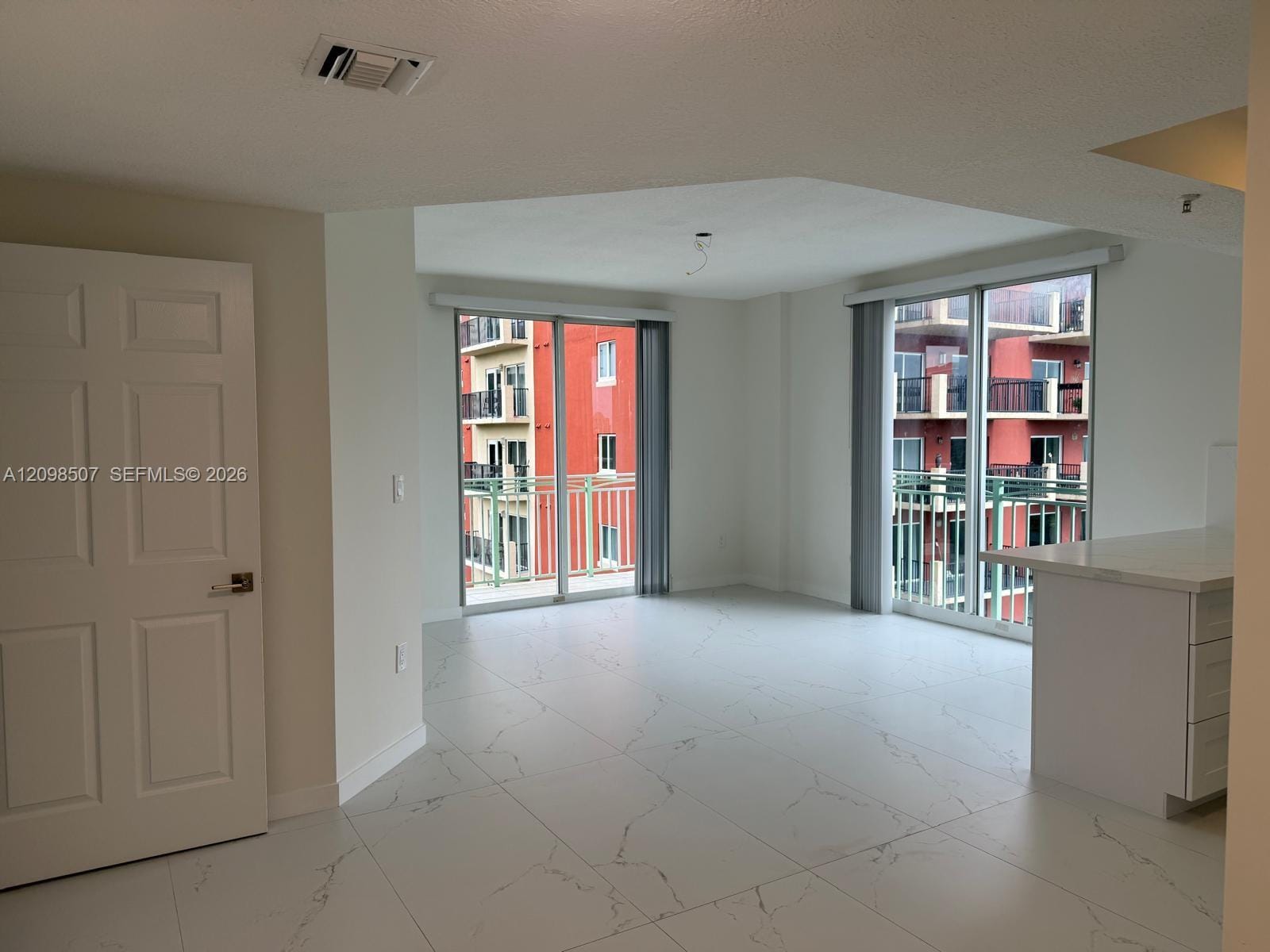 3500 Coral Way 614, Miami, FL 33145