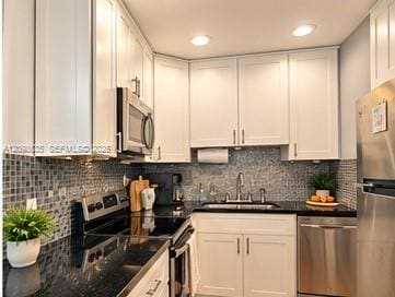 3000 NE 16th Avenue 203, Oakland Park, FL 33334