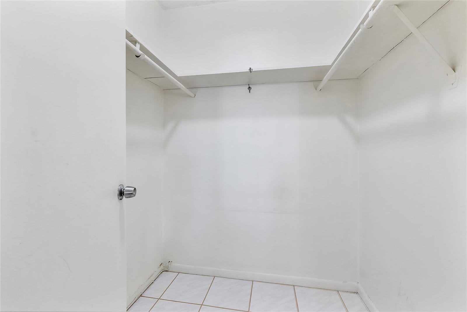 1720 JEFFERSON Street 212 — photo 9