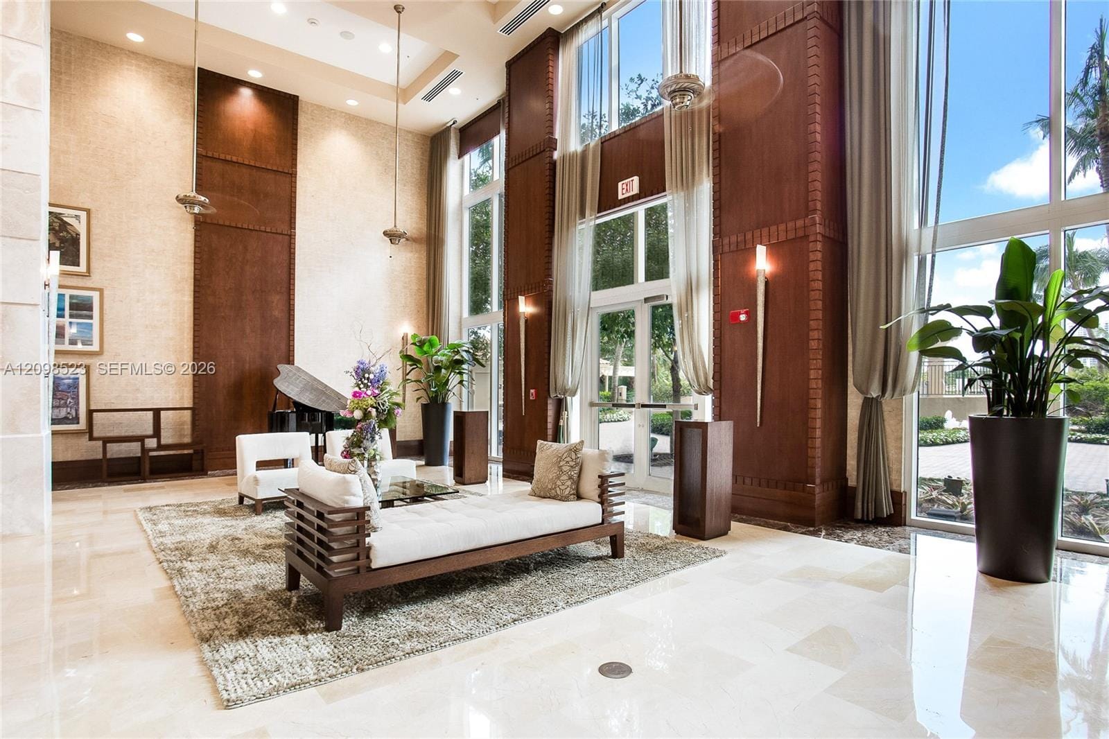 19501 W Country Club Drive PH-02, Aventura, FL 33180 photo 13