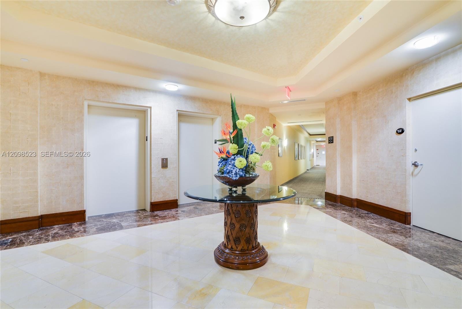 19501 W Country Club Drive PH-02 — photo 4