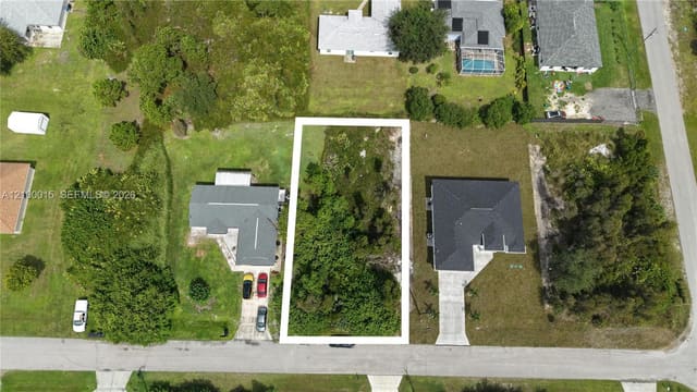 3004 58th Street W, Lehigh Acres, FL 33971