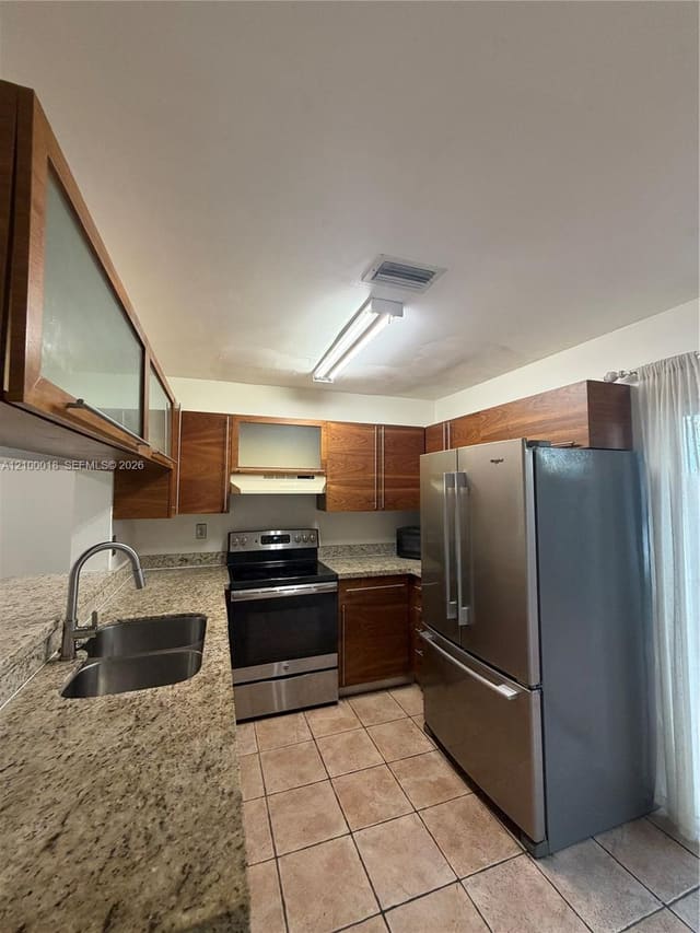 2860 S Cambridge Lane 2860, Cooper City, FL 33026