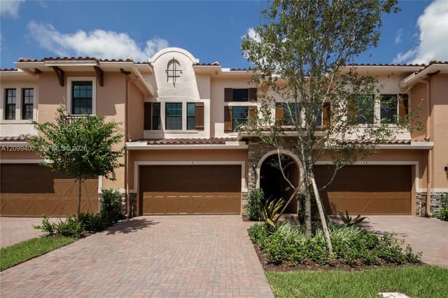 151 SW 127th Terrace 151, Plantation, FL 33325