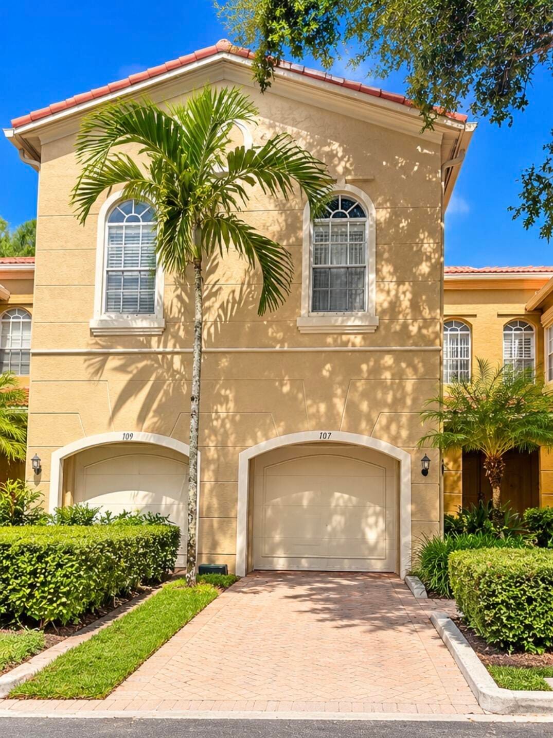 4991 Bonsai Circle Apt 107, West Palm Beach, FL 33418