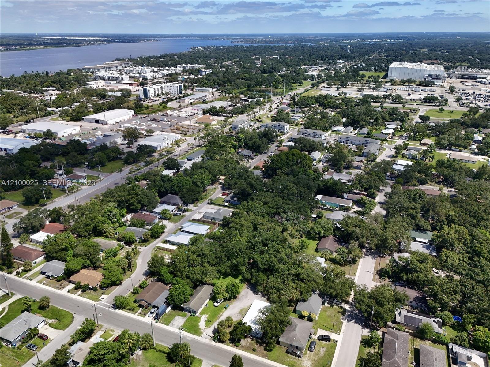 1009 4th Street E, Bradenton, FL 34208 photo 9