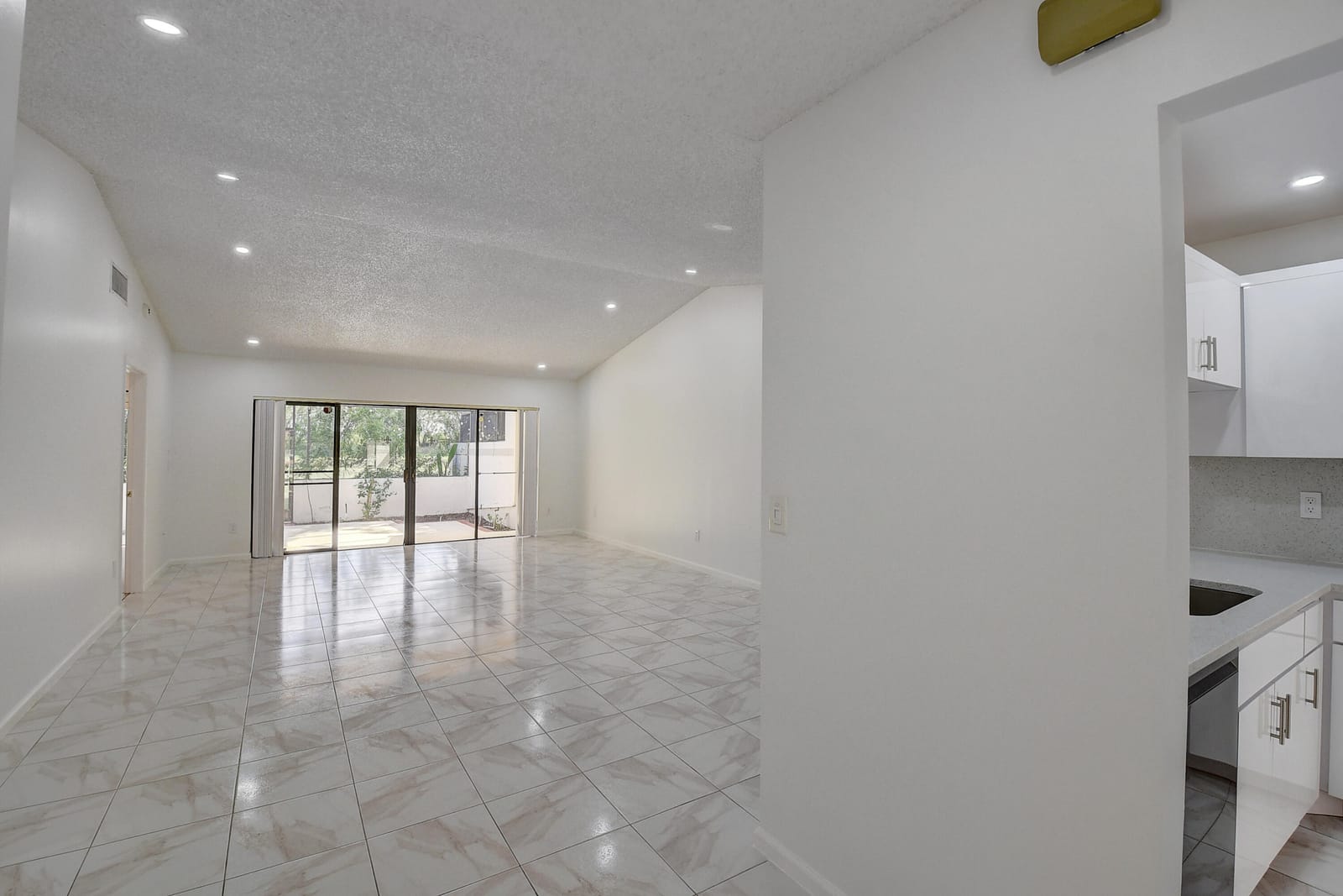 20004 RIMA Circle, Boca Raton, FL 33434 photo 11