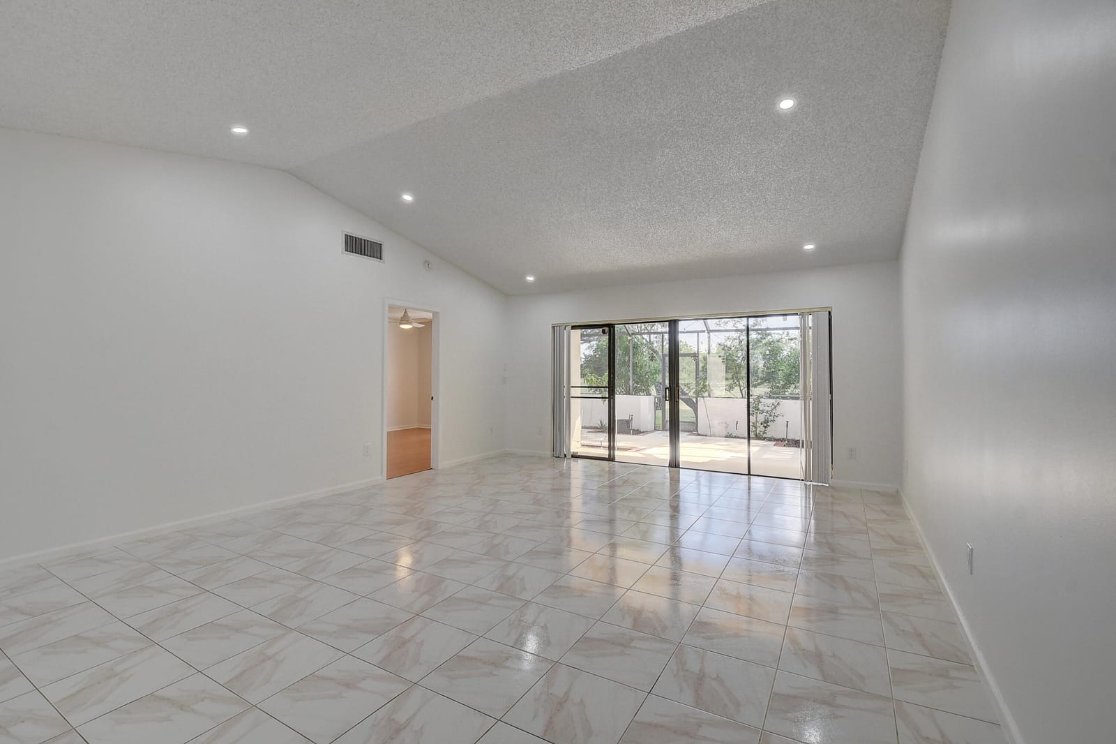 20004 RIMA Circle, Boca Raton, FL 33434 photo 14