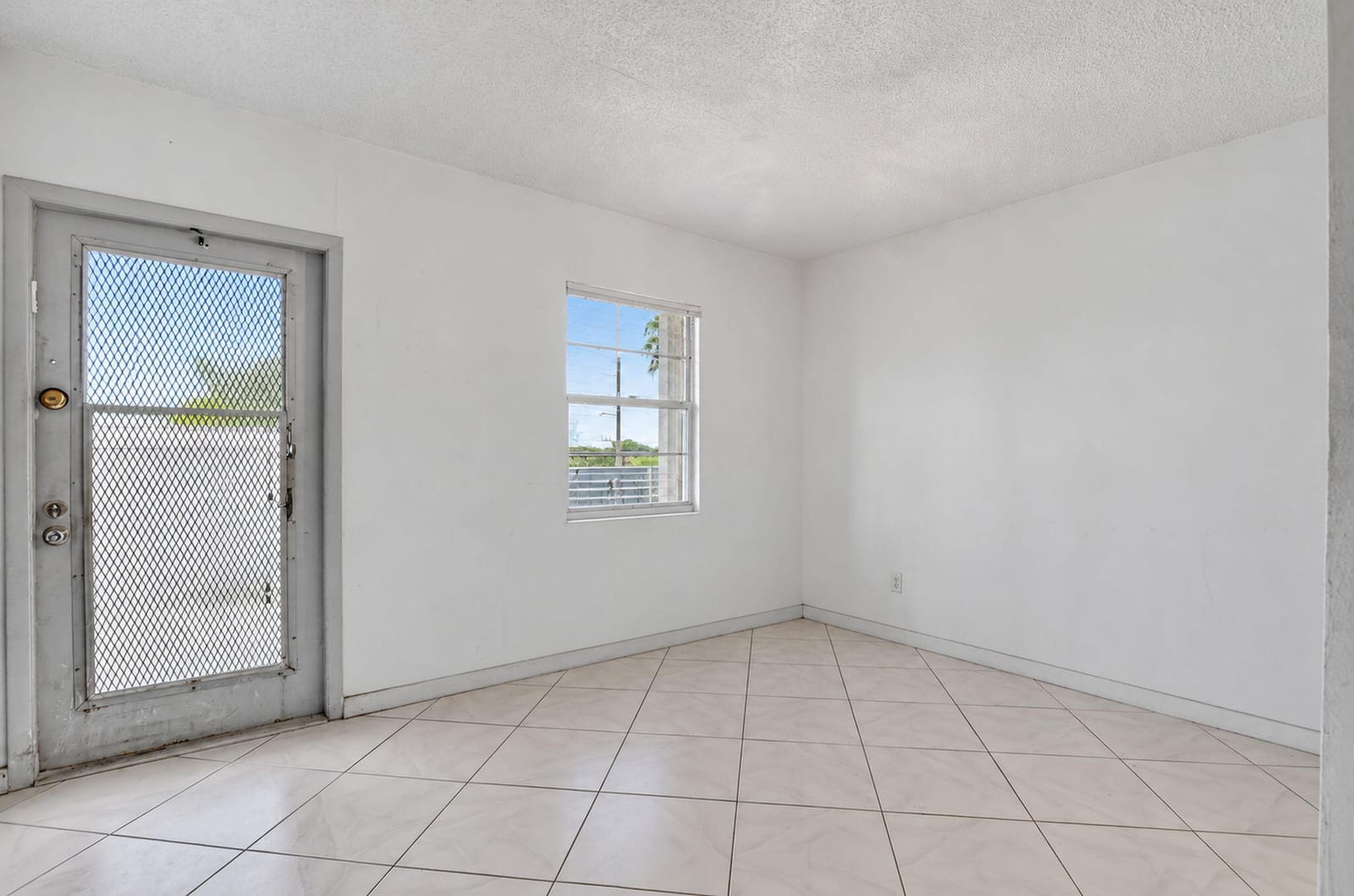 4025 Swansea B 4025, Deerfield Beach, FL 33442 photo 15
