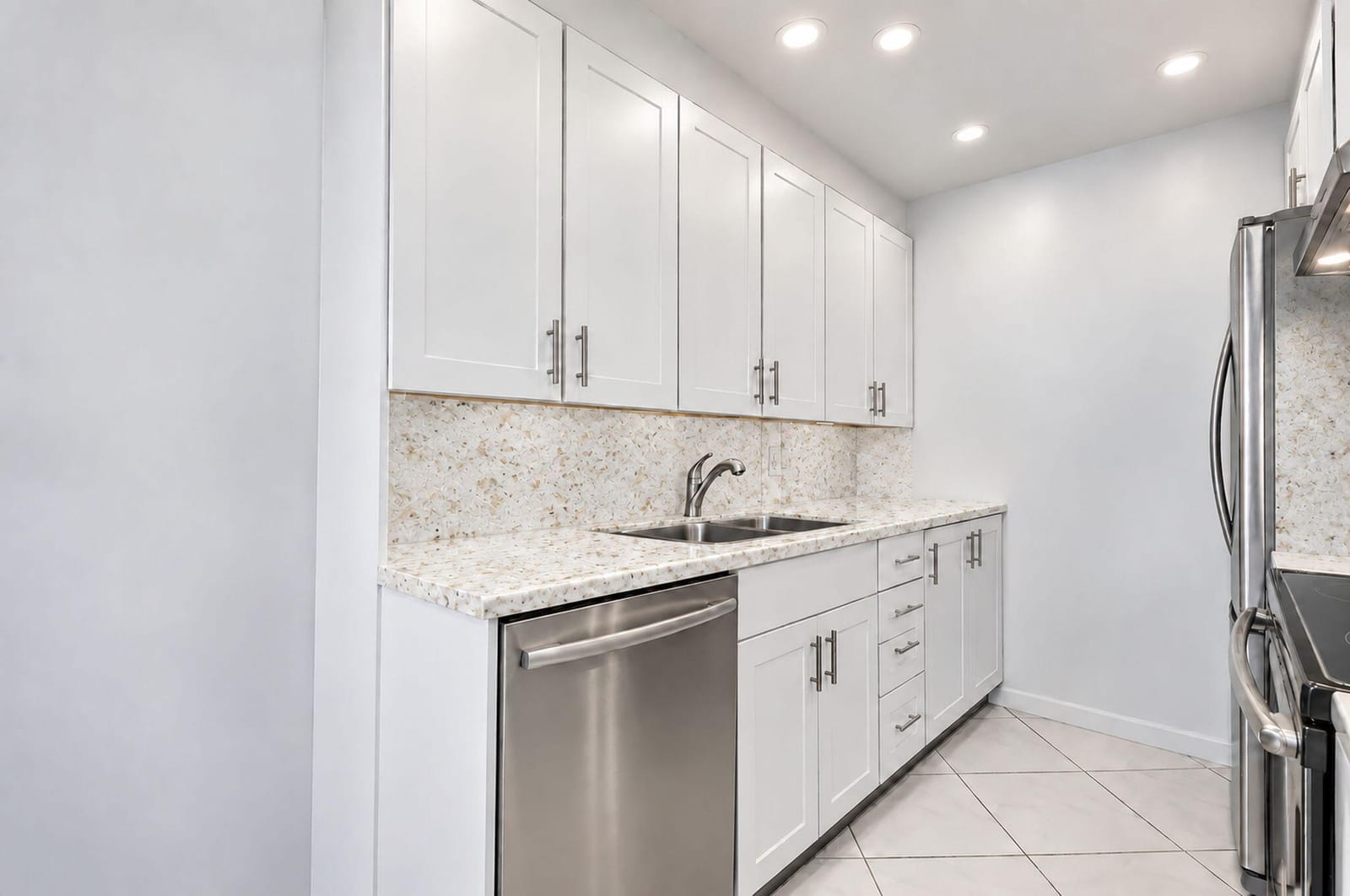 4025 Swansea B 4025, Deerfield Beach, FL 33442 photo 19