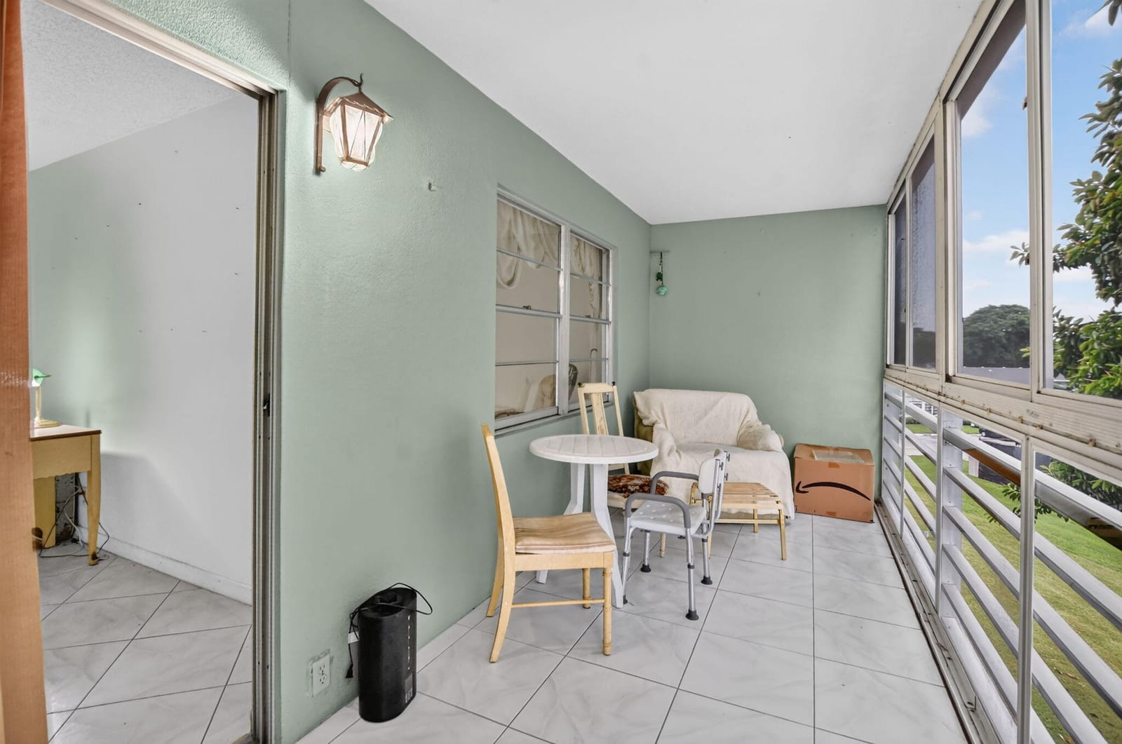 4025 Swansea B 4025 — photo 5