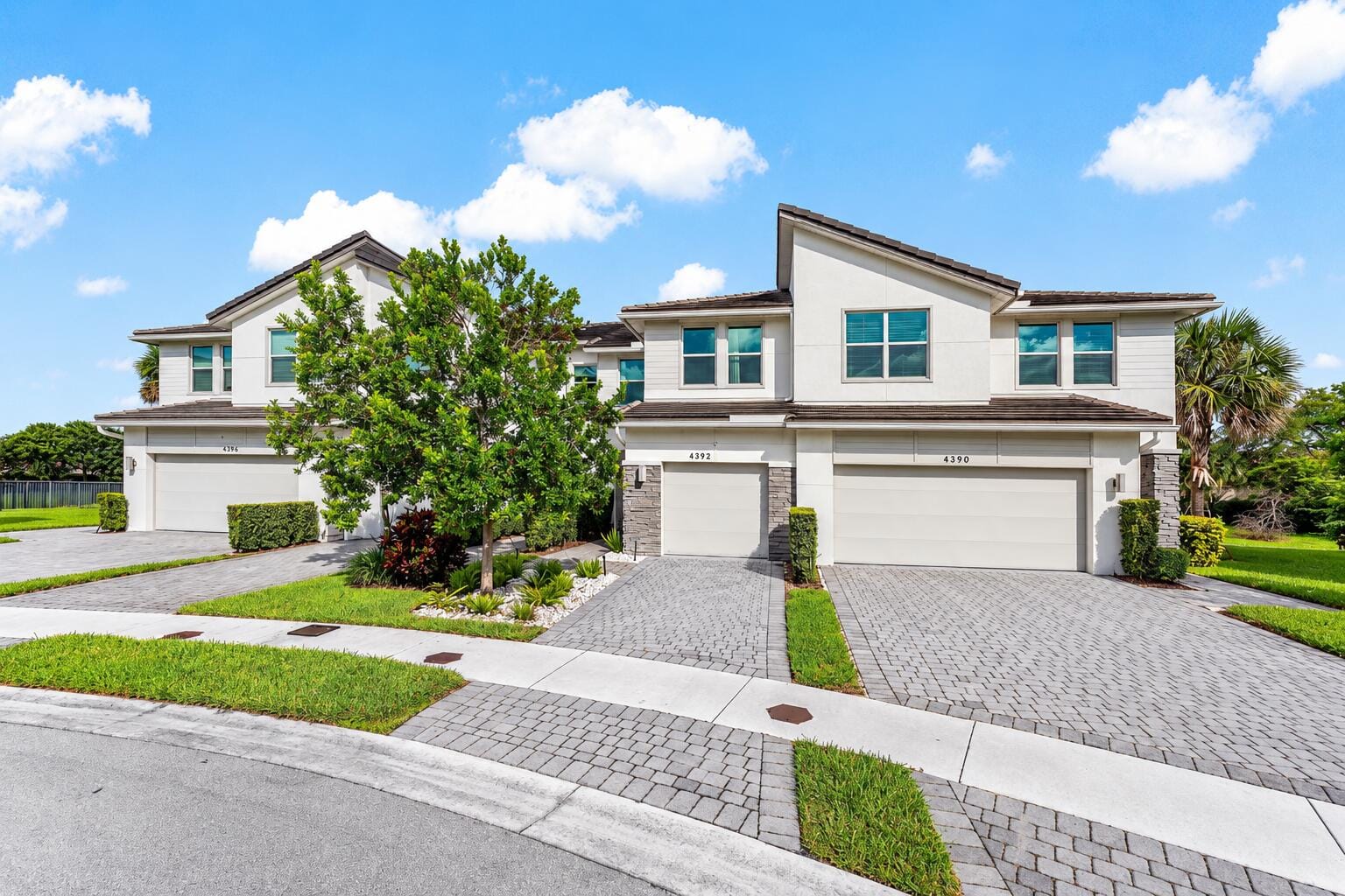 4392 VELEIROS Avenue, Deerfield Beach, FL 33064 photo 1