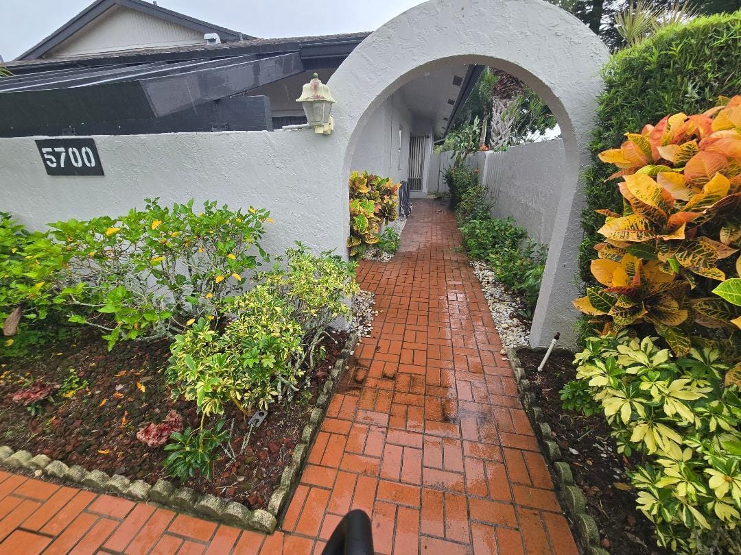 5700 Queen Palm Court B, Delray Beach, FL 33484 photo 28