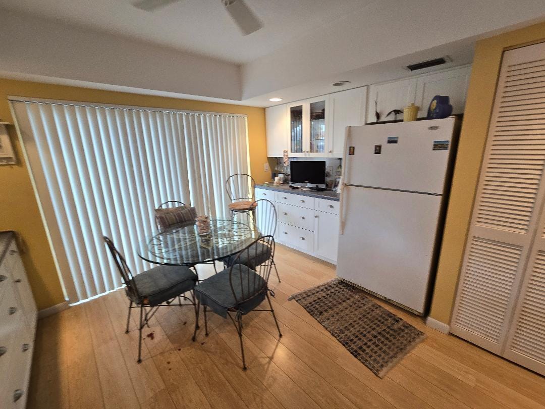 5700 Queen Palm Court B — photo 4