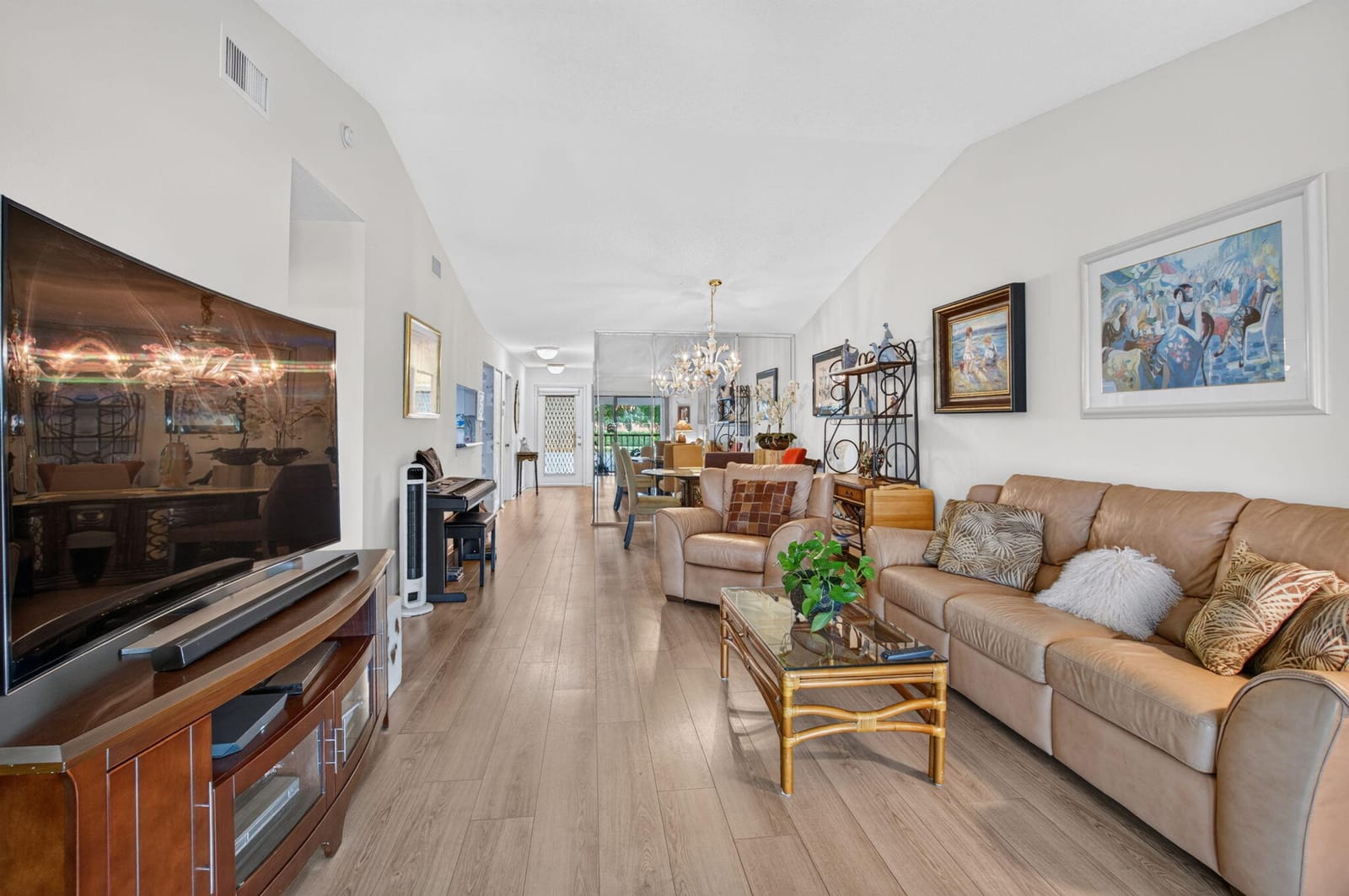 15301 Pembridge Avenue 61 — photo 11