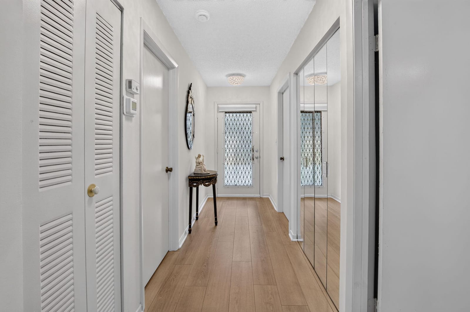 15301 Pembridge Avenue 61 — photo 4