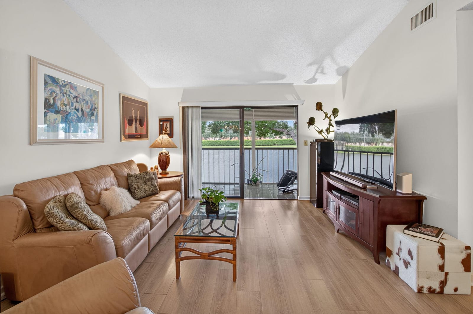 15301 Pembridge Avenue 61 — photo 9