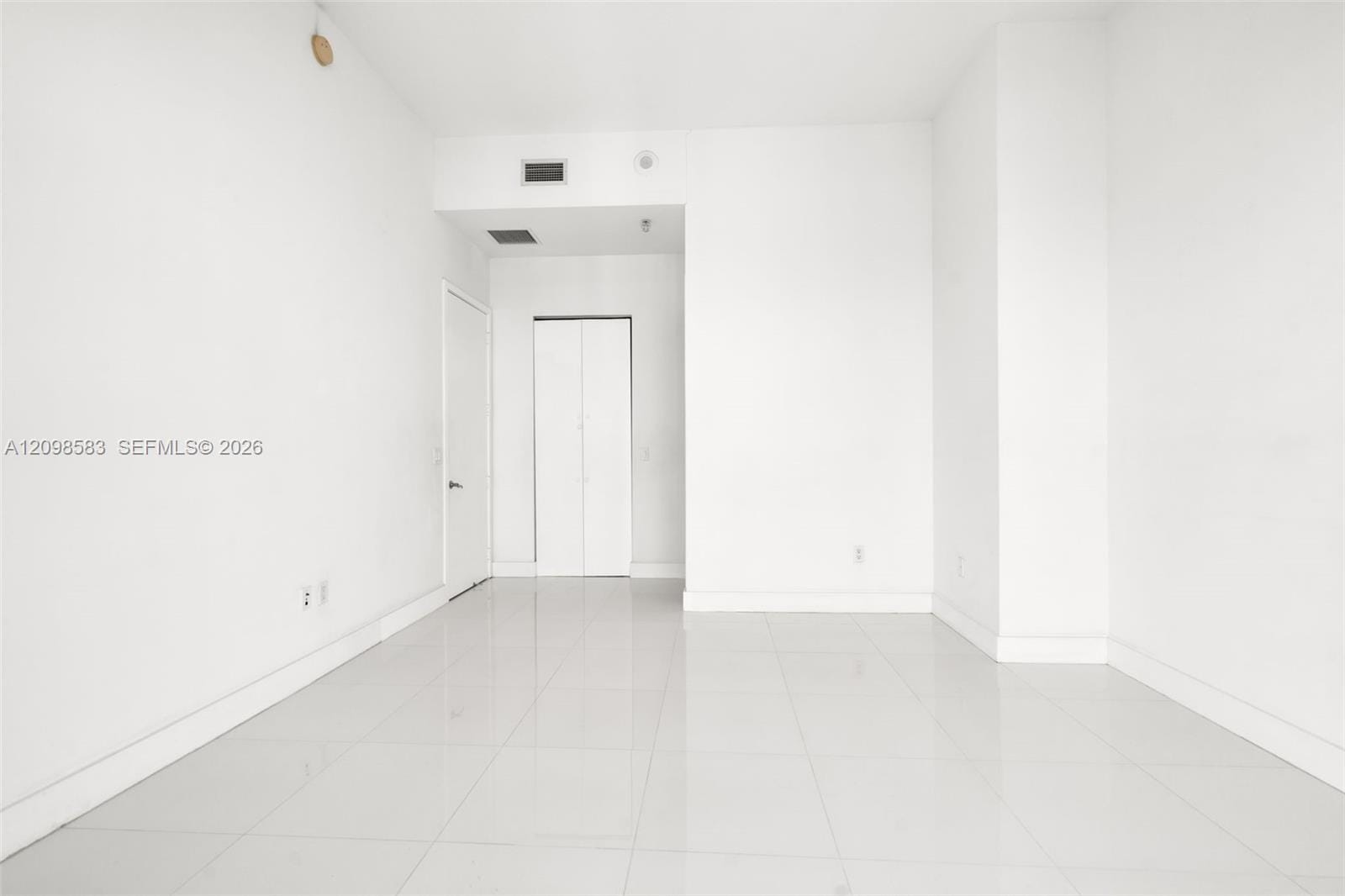 185 SW 7th Street 4401, Miami, FL 33130 photo 16