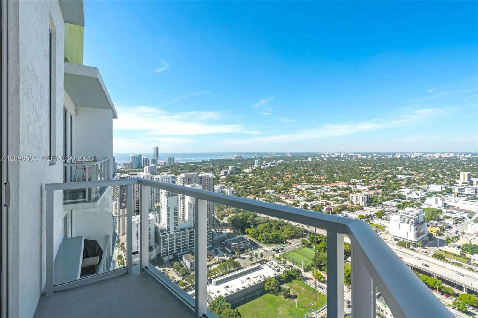 185 SW 7th Street 4401, Miami, FL 33130 photo 28