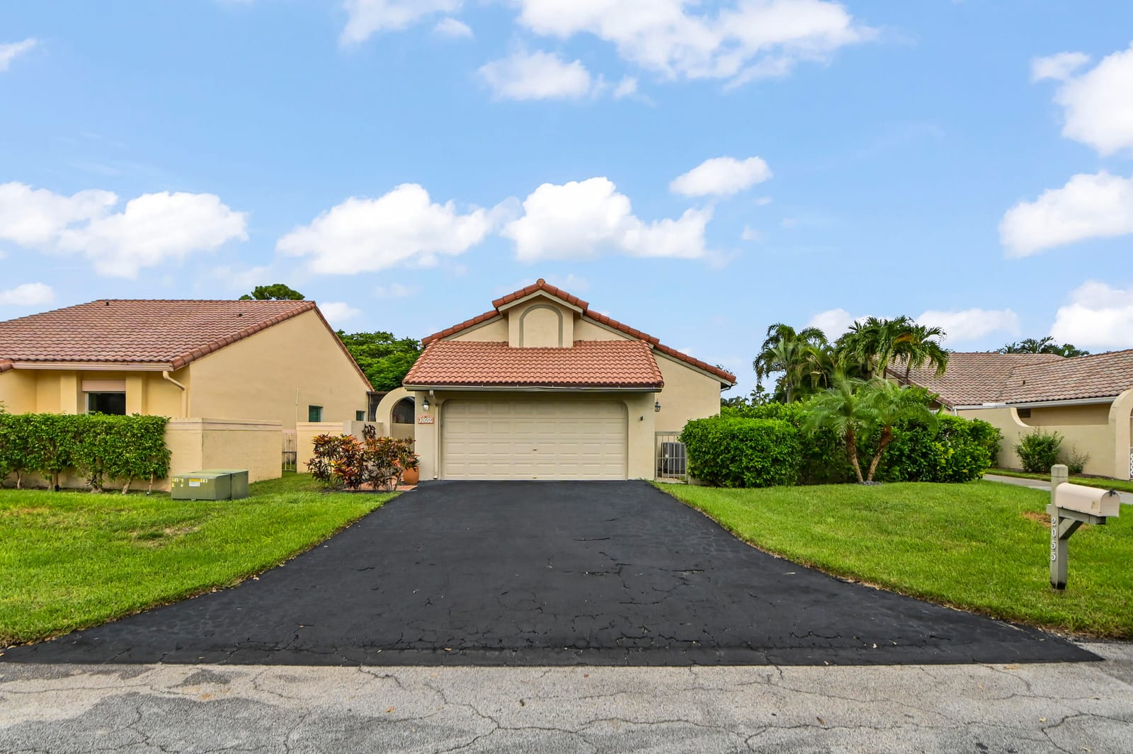 2055 NW 15th Place — photo 3