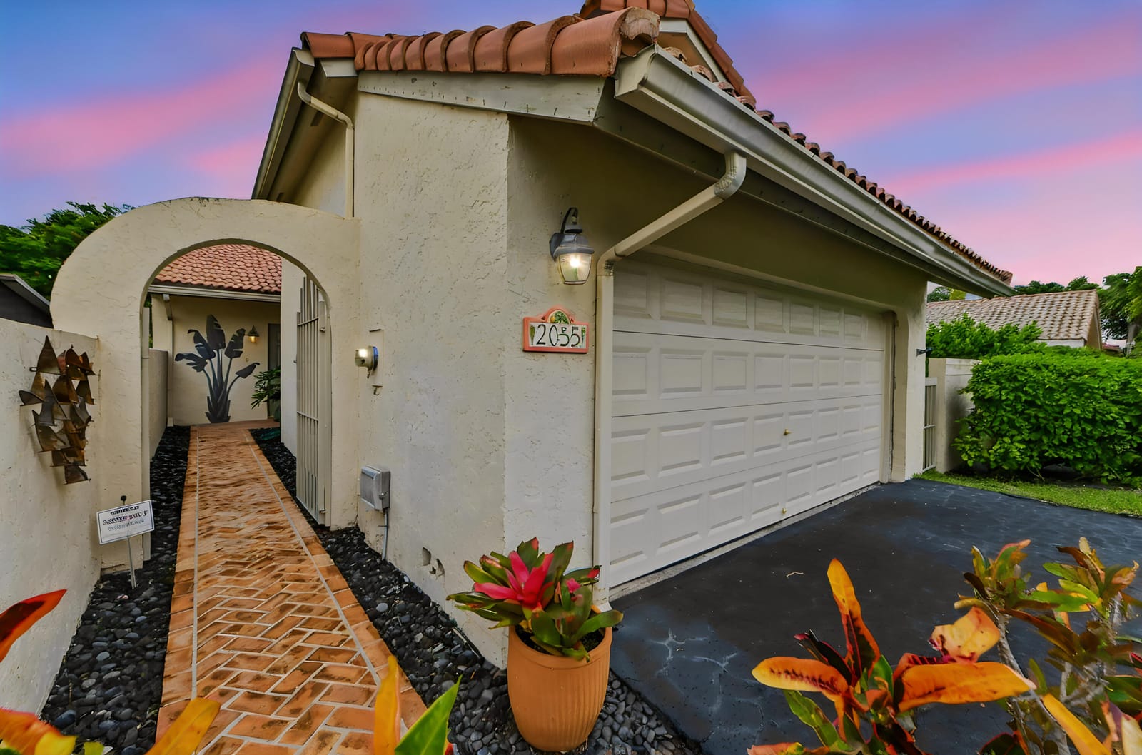 2055 NW 15th Place — photo 4