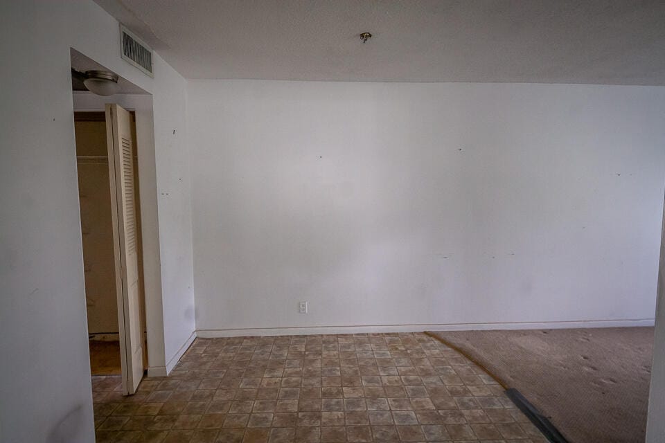 117 Kingswood F 117 — photo 5