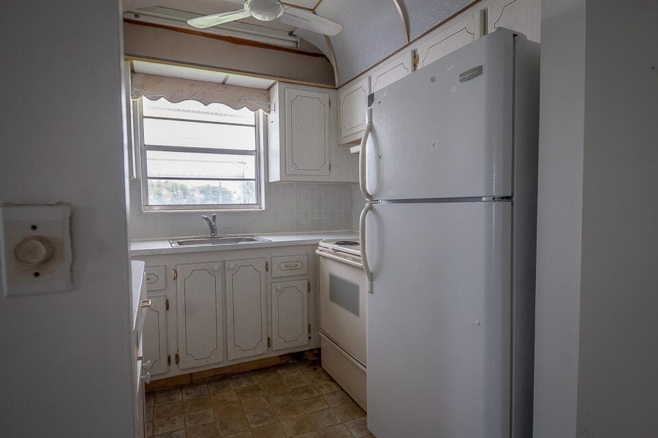 117 Kingswood F 117 — photo 8