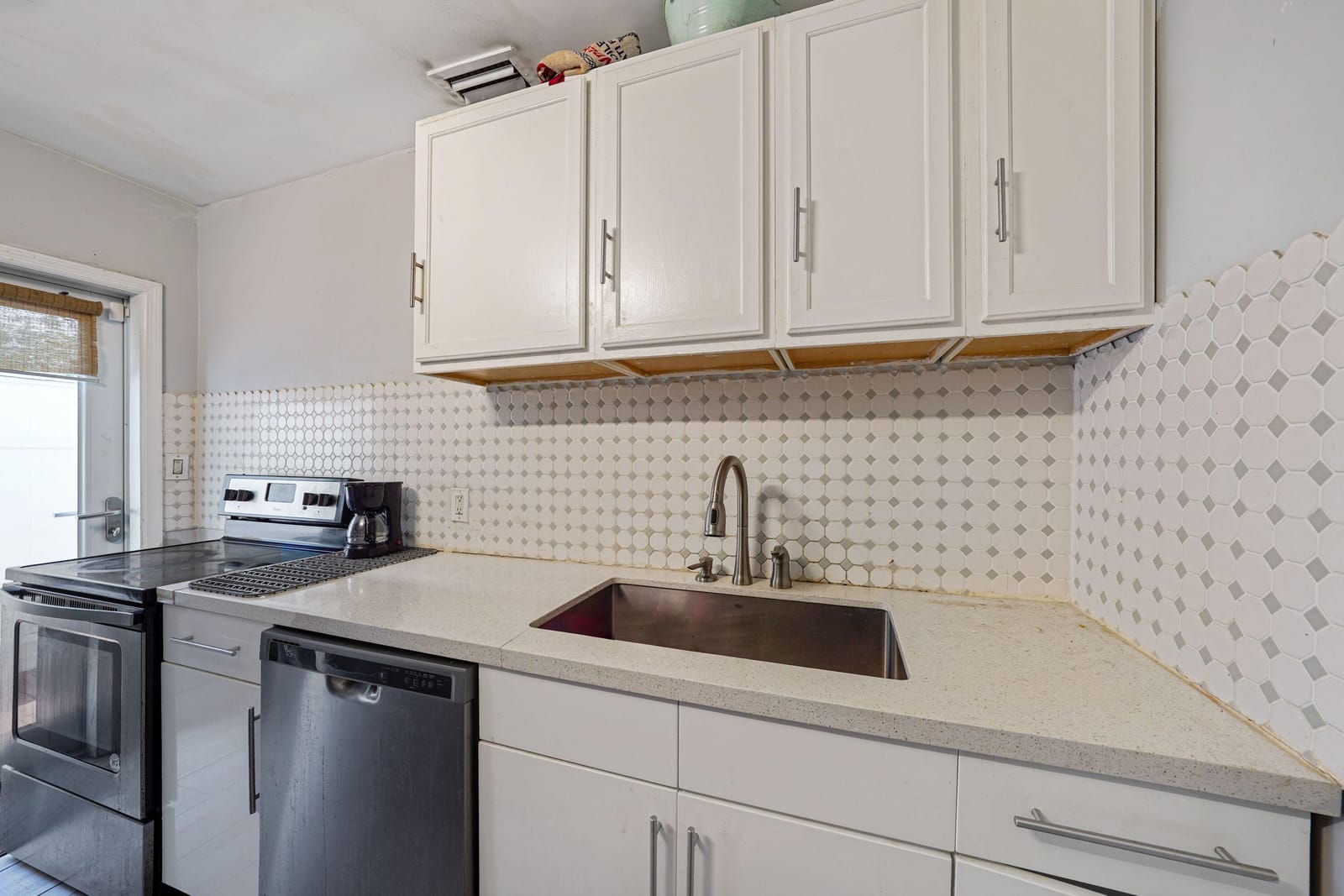 220 NW 42ND Street, Oakland Park, FL 33309 photo 15
