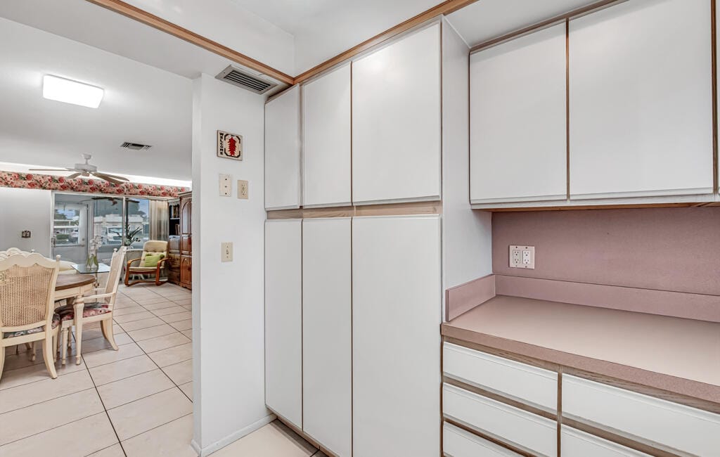 2857 W Ashley Drive W A — photo 11