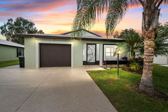 7 MEDITERRANEAN Boulevard E, Port St. Lucie, FL 34952
