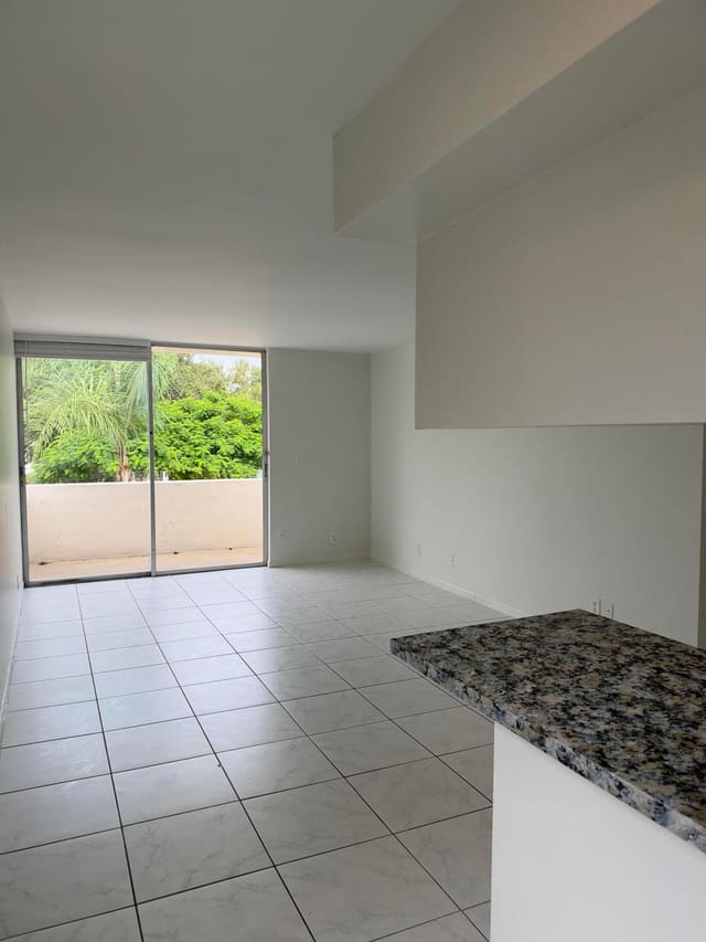 100 SE 21ST Street 1-8, Fort Lauderdale, FL 33316