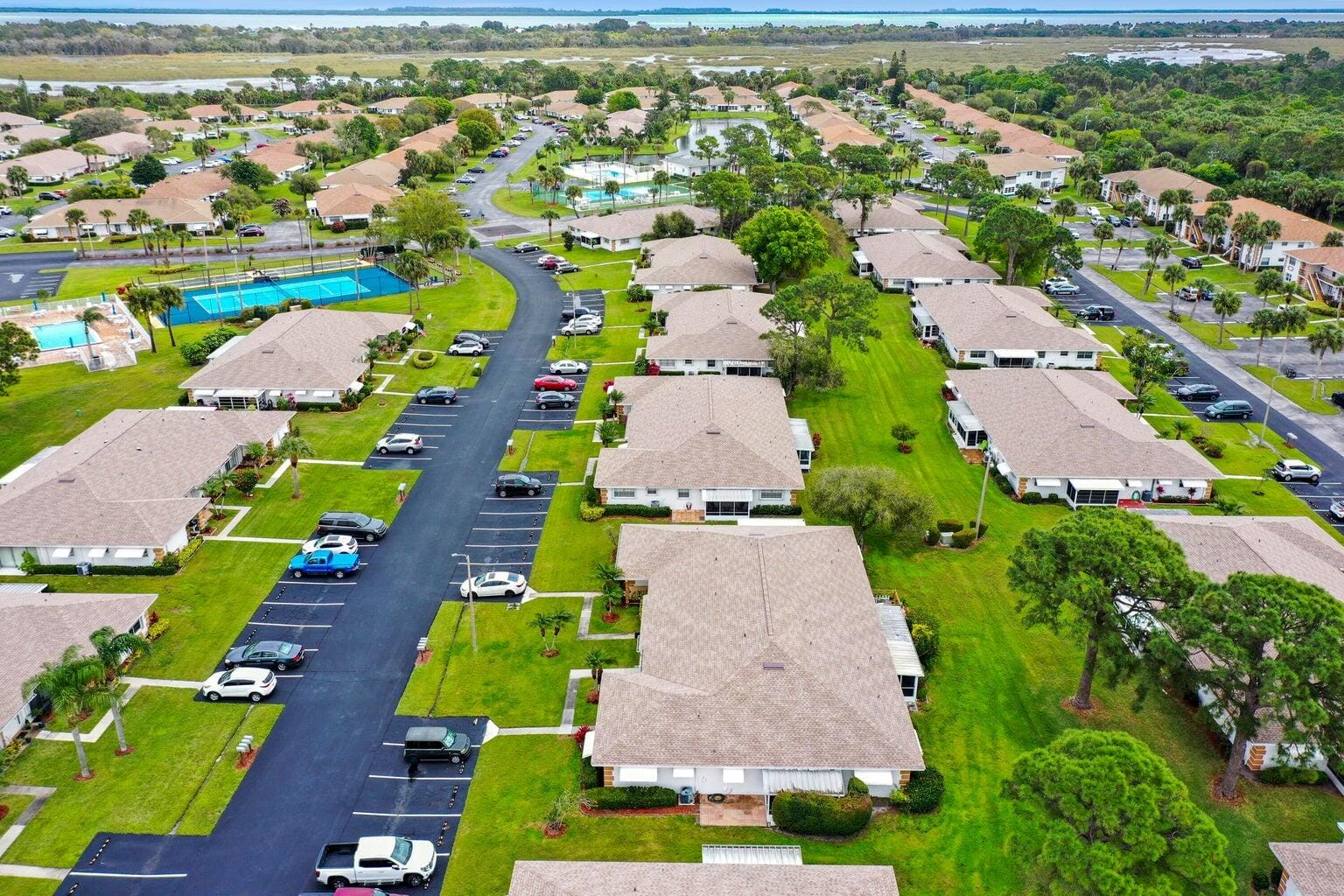 625 PINES KNOLL Drive B, Fort Pierce, FL 34982 photo 20