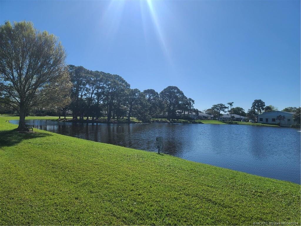 625 PINES KNOLL Drive B, Fort Pierce, FL 34982 photo 27
