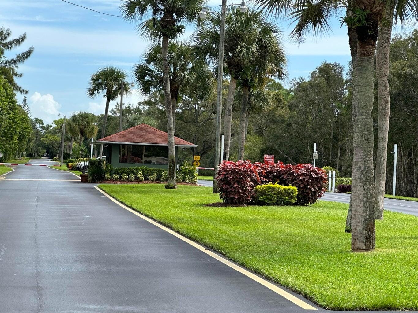 625 PINES KNOLL Drive B, Fort Pierce, FL 34982 photo 29